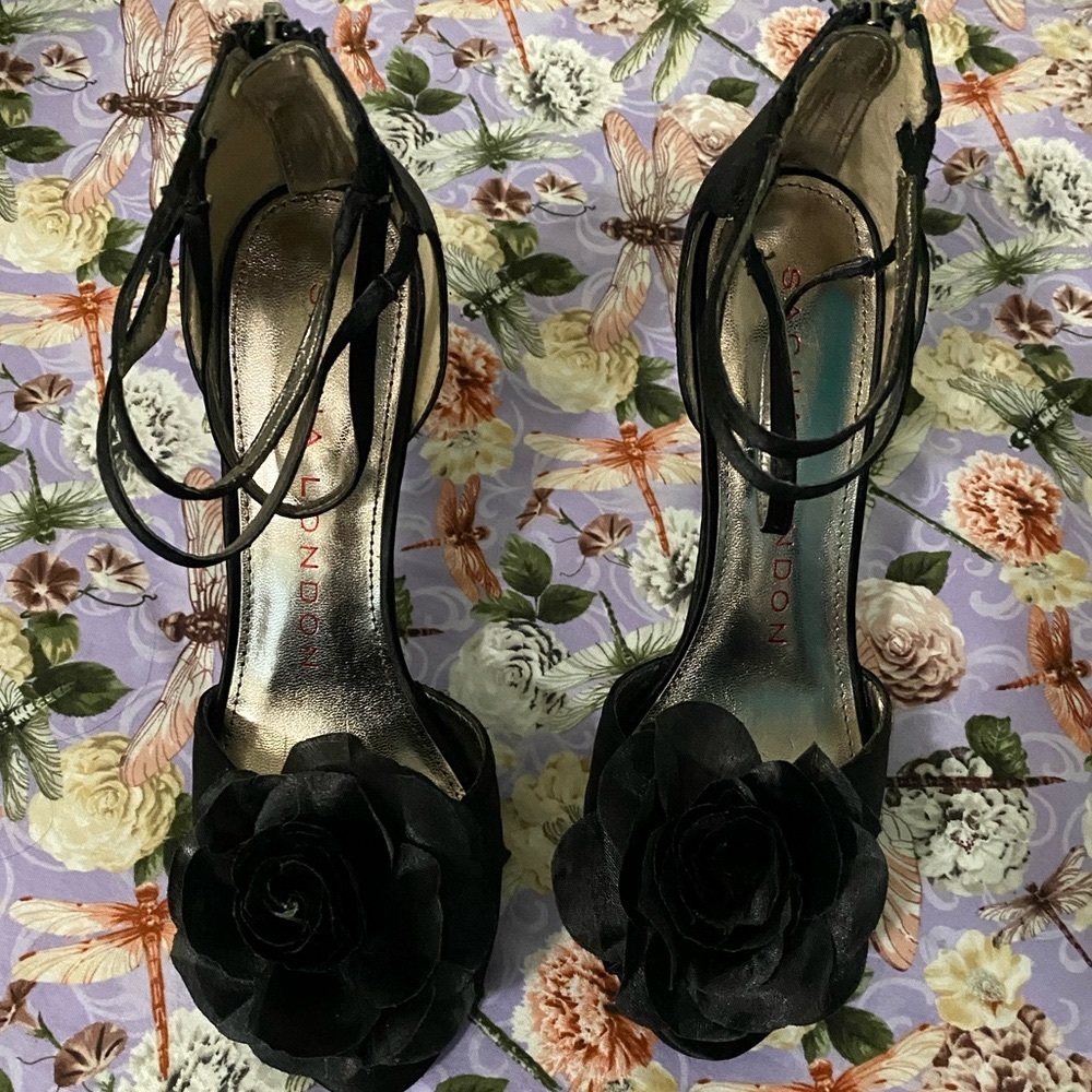 Sacha London 7 1/2 heels NWOT
